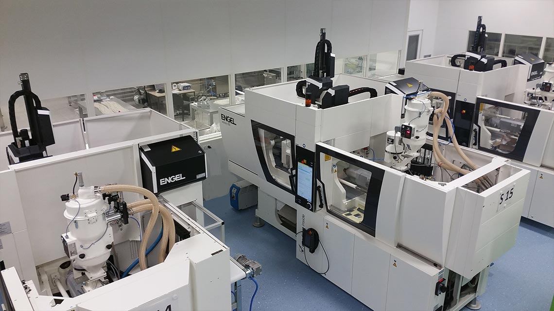 Injection molding machines for medical products